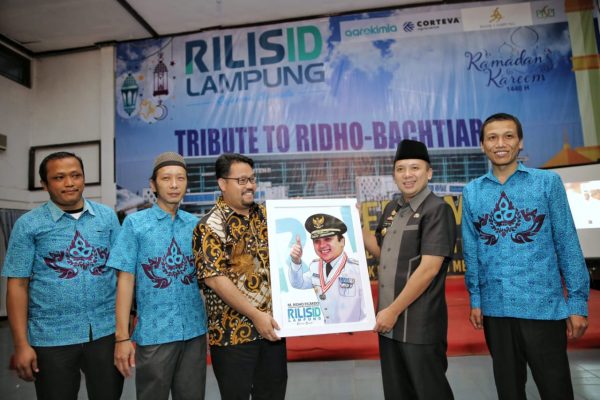 RilisID Beri Penghargaan atas Keberhasilan Bangun Lampung Dengan “Tribute To Ridho – Bachtiar”