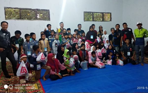 Pelaut Ajak 40 Anak Yatim dan Dhuafa Shoping di Kutobumi Mall