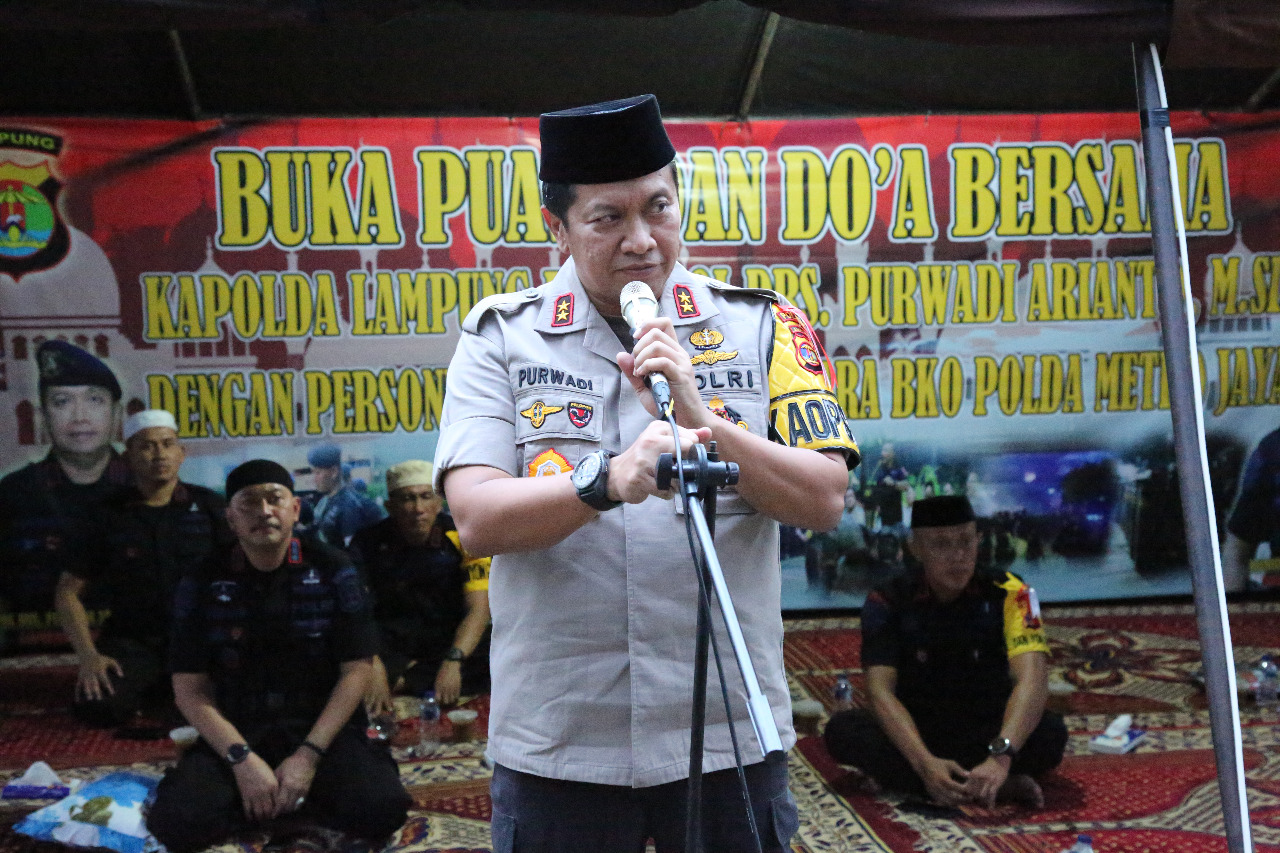 Kapolda Lampung Beri Arahan dan buka Puasa Bersama 600 Pasukan Brimob Lampung BKO di Jakarta