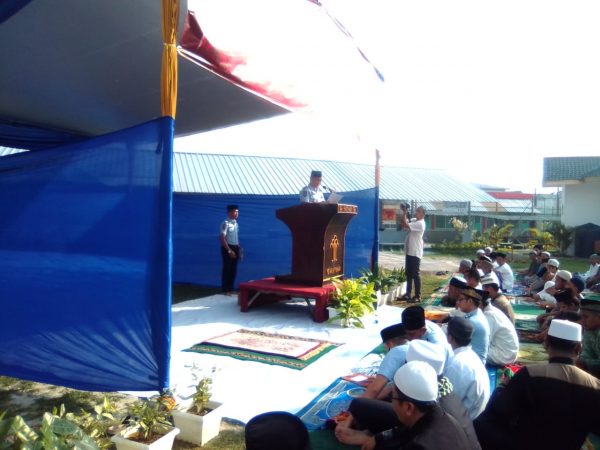 Rutan Bandar Lampung Sholat Id Bersama Napi, dan Umumkan 382 Remisi, 8 Langsung Bebas