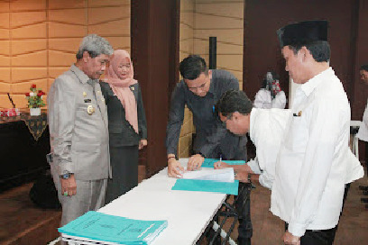 Bupati Lampung Tengah Hadiri Sertijab 15 Camat