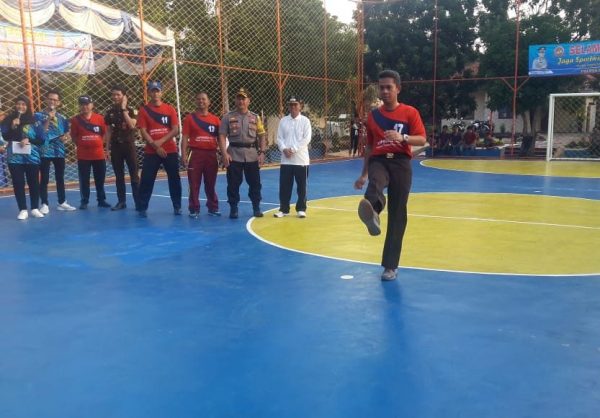 Kapolres Buka Turnamen Futsal Kapolres Cup Peringatan HUT Bhayangkara ke 73 Lampura