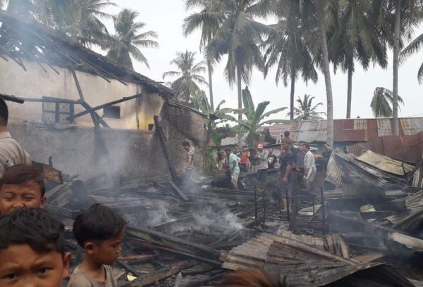 Rumah Kontrakan di Kota Agung Ludes Terbakar