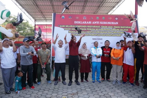 Rangkaian Hut Bhayangkara Ke-73, Polres  Lamsel Deklarasi Anti Kerusuhan