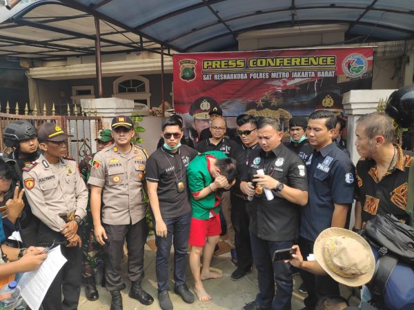 Polres Metro Jakarta Barat “Bongkar” Home Industri Sabu di Kalideres, Hasilkan Sabu Kualitas Terbaik