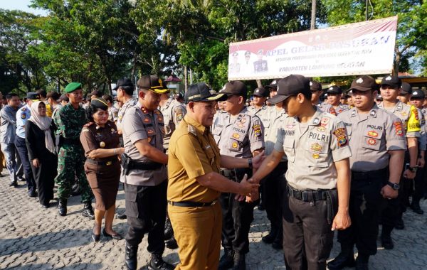 Polres Lamsel, Laksanakan Apel Gelar Pasukan Kesiapan Pengamanan Pilkades Serentak