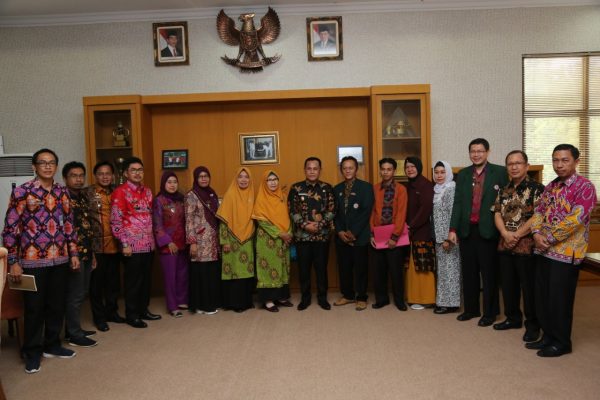Aisyiyah Audensi Dengan Plt. Bupati Lamsel, Dorong Payung Hukum Penanggulangan TB