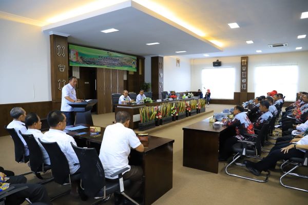 Sekda Tulang Bawang Lepas Utusan Peda-KTNA ke Lamsel