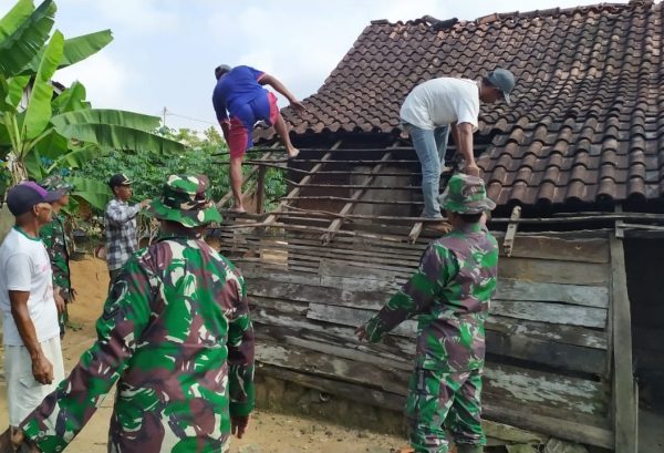 Satgas TMMD 105 Kodim Tulang Bawang “Rapikan” Kampung Bedarou Indah