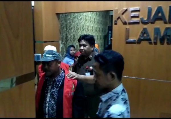 Kejari Lampura “Penjarakan” Mantan Kades Ratuabung berserta Pj Kades dan Sekdes Terkait Korupsi DD-ADD 2016