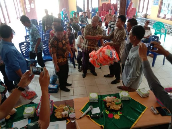 11 Tiyuh di Tubaba Terima Bantuan Alat Penangkap Ikan Tradisional DKP Lampung