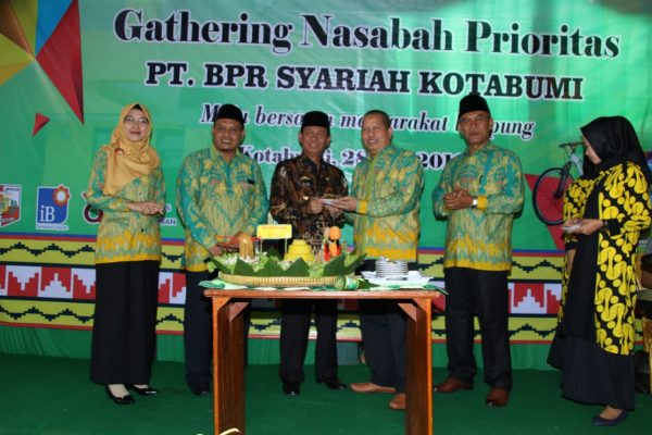 Milad ke-11, BPRS Kotabumi Gelar Gathering Nasabah Prioritas