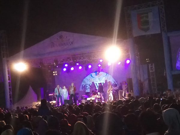 Tokoh Masyarakat Pesawaran Kritik Acara Tahunan Pesawaran, Konser Tatacitata “Amburadul”