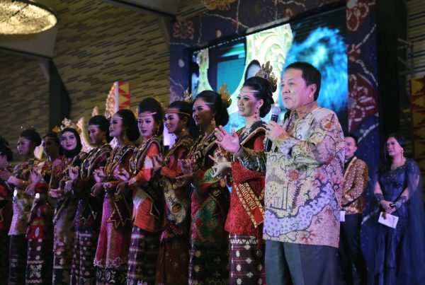 Gubernur Nobatkan M Firly Ramadhan dan Irene Theodora Sebagai Muli-Mekhanai Lampung Tahun 2019