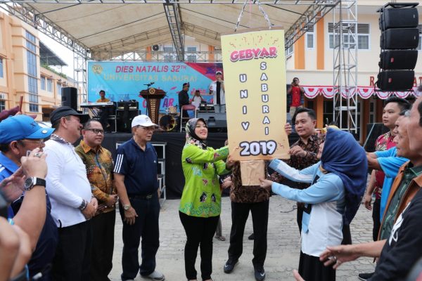 Hadiri Dies Natalis ke 32, Wagub Nunik Disebut Dosen Tetap Unisab