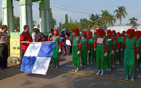 Kebersamaan Pemkab Lampura Gelar Lomba Gerak Jalan HUT Kemerdekaan ke-74 RI