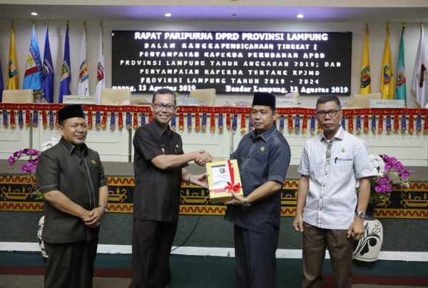 Dua Dokumen Raperda APBD-P RPJMD Masuk ke DPRD