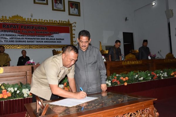 DPRD Tulang Bawang Barat Bahas Tahap II APBD 2020 Target PAD 91 Miliar