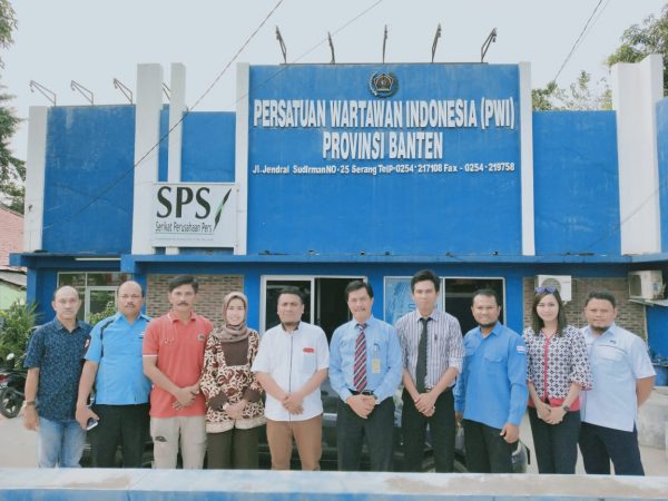 Universitas Terbuka Serang Kunjungi PWI Banten