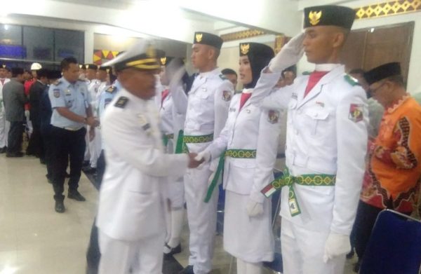 Wakil Bupati Budi Utomo Kukuhkan Paskibra Lampura 2019