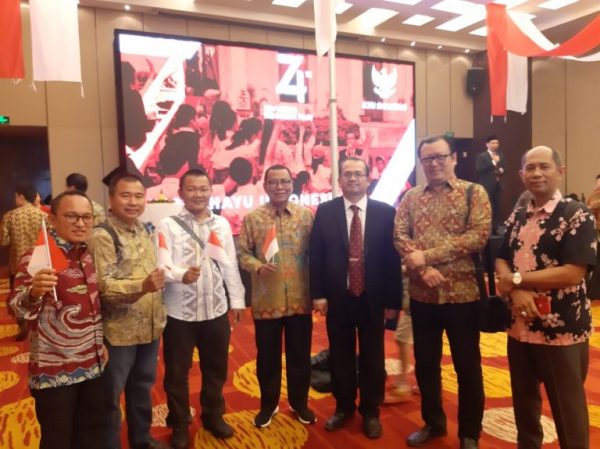 Lima Pimpinan Media di Lampung “Jalan Jalan” Ke Shanghai, Donny Irawan Terharu