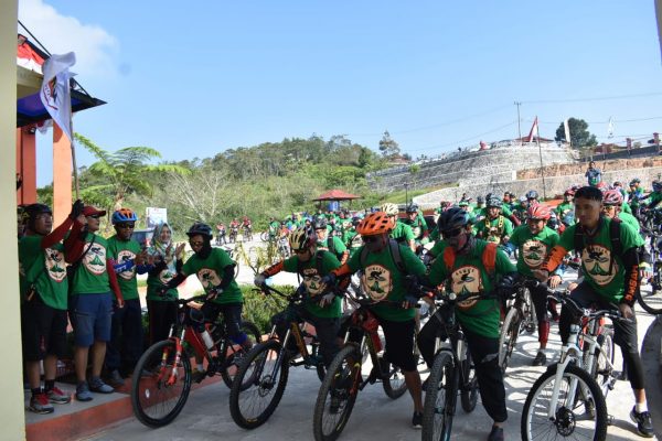 Ratusan Goweser Lambar “Ngayuh Bebakhong” Track 20 Kilometer