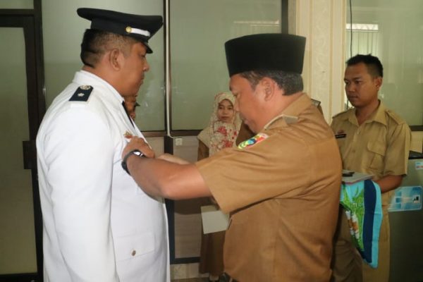 Asiten I Jonsen Vanesa Melantik Tiga Pj Kepala Pekon, Pesan Bupati Jangan Korupsi