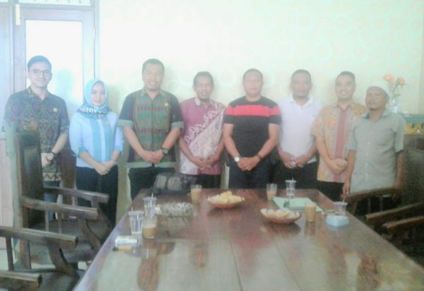Kena Dampak Pengembang Perumahan PT Dua Dua Fiqih, Warga 11 RT Sukamenanti Baru Mengadu ke Dewan