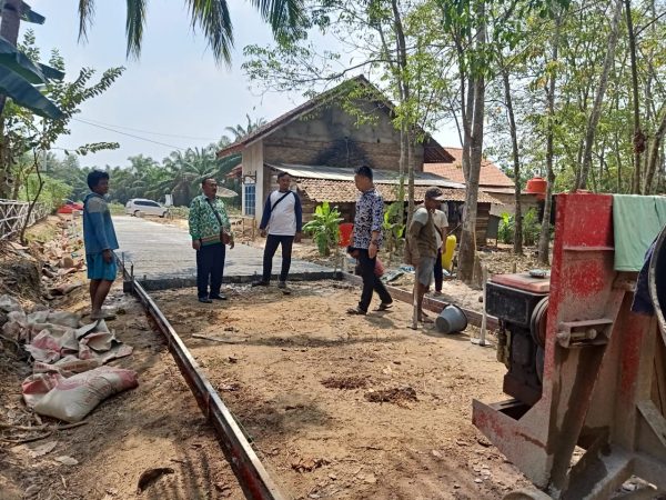 DD Tahap 2 Desa Agung Batin Simpang Pematang Fokus Bangun Rijid Beton