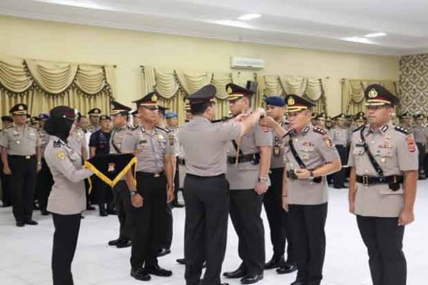 Irjen Tomsi Tohir Pimpin Sertijab Karo SDM dan Dua Kapolres