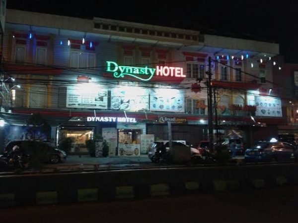 Diduga Tidak Berijin, Karaoke & Discotiq Dinasti X3 Kota Cilegon Beroperasi Hingga Jam 4 Pagi