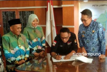 Ditanya Punya Saudara Di Timsel KPU, Maria Mahardini Hanya Lempar Senyum Tipis 