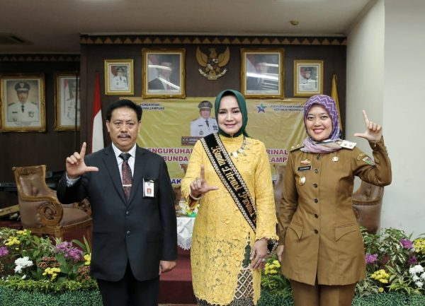Riana Sari Arinal Dikukuhkan Sebagai Bunda Literasi Provinsi Lampung 2019-2024