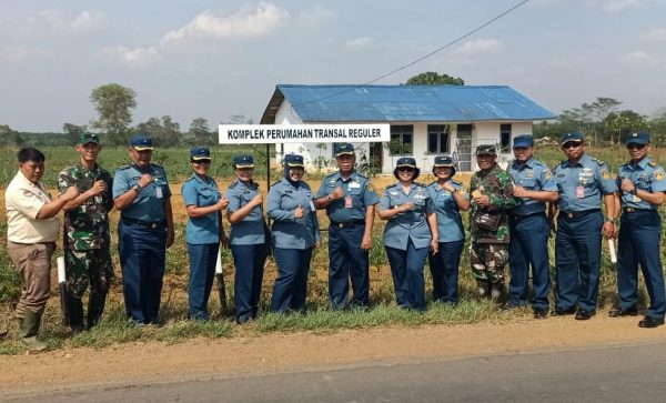 Kadiswatpersal Mabes-AL Kunjungi Kimal Lampung