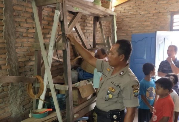 Ditinggal Beli Buku, Kakek Temon Karang Anyar Tewas Gantung Diri