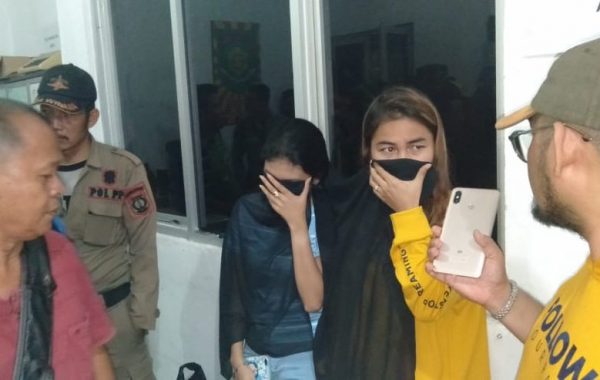 Rajia Gabungan Satpol PP Muba Jaring PSK di Koraoke Chaca Muba