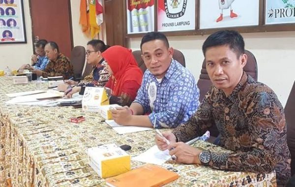 KPU Lampung Gelar Pleno Syarat Jumlah Dukungan Pilkada Calon Perseorangan Ini Daftarnya