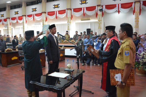 Tondi MG Nasution Resmi Ketua DPRD Kota Metro