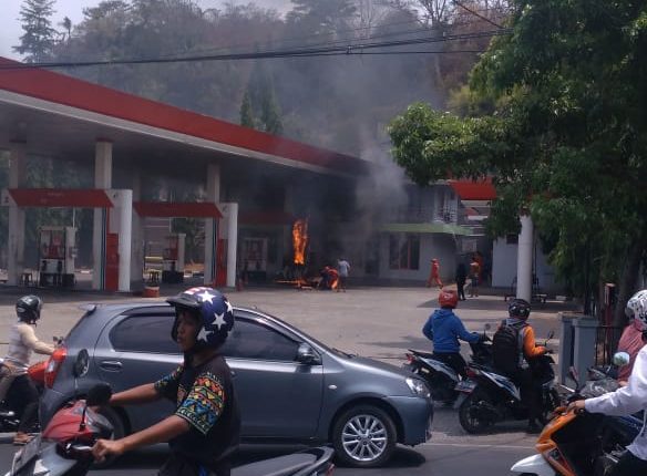 SPBU Makmur Jalan Cut Nyakdien Terbakar