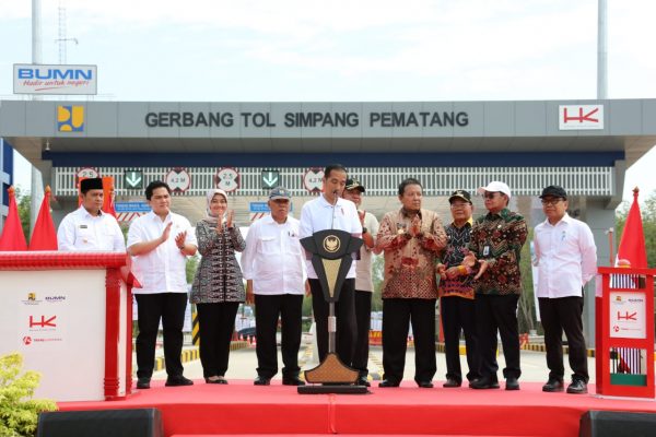 Bupati Mesuji Dampingi Presiden RI Meresmikan Jalan Tol Terbanggi Besar-Kayu Agung