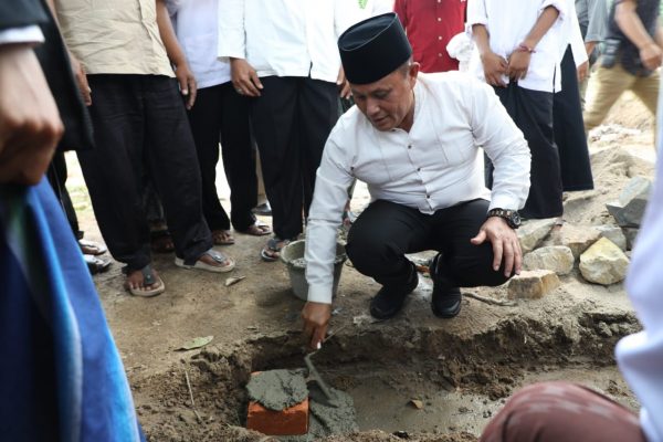 Hadiri Maulid Nabi Muhammas SAW, Nanang Ermanto Awali Pembangunan Pondok Pesantren Riyadhotul Uqul Al-Falah