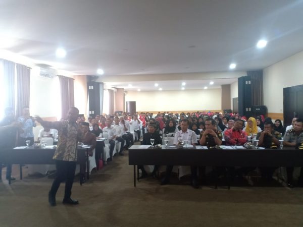 Atal S Depari Beri Wawasan Pers dan Media Dihadapan Kepala Sekolah SD dan SNP Se Tulang Bawang