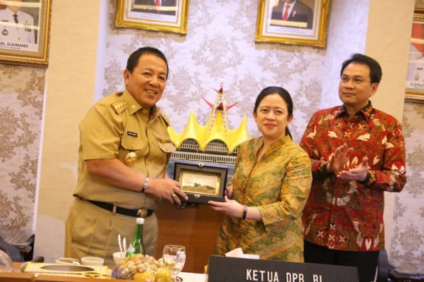 Puan Maharani Puji Program Kerja Arinal, Tapi…..