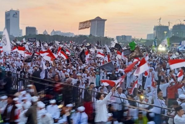 Lautan Manusia Ramaikan Reuni 212 di Monas