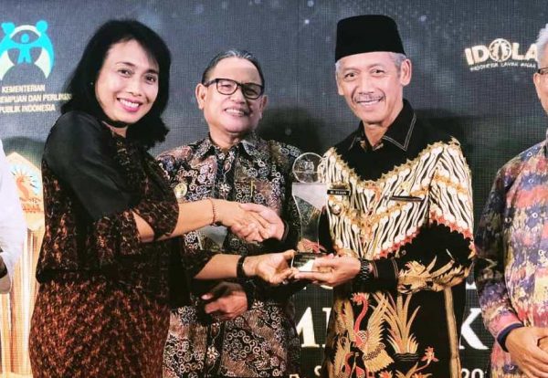 Sukses Gelar Sehari Belajar di Luar Kelas, Pemkab Pringsewu Raih Penghargaan dari Kementerian PPPA