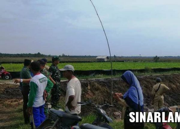 Dandim 0429/Lamtim Tinjau Progres Pembangunan Oplah Serasi Desa Sukorahayu dan Karang Anyar