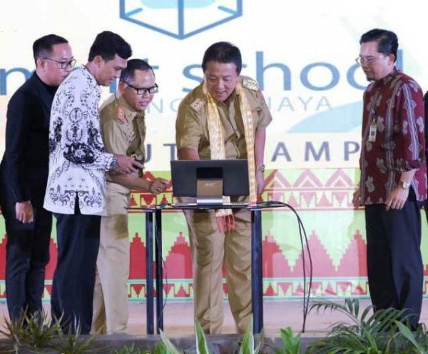 Gubernur Arinal Luncurkan Aplikasi Smart School Lampung Berjaya