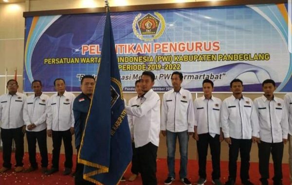 Pengurus PWI Pandeglang Masa Bakti 2019-2022 Resmi Dilantik