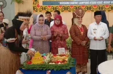 Bhayangkari dan Polwan Polres Lampung Utara Meriahkan Peringatan Hari Ibu Ke-91