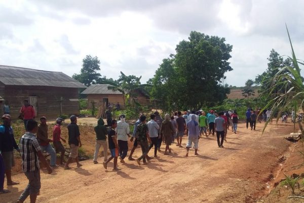 H-1 Natal Bentrok Warga di Reg 45 Mesuji Beberapa Rumah Rusak, dan Satu Warga Terluka